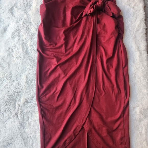 Tie-Waist Midi Skirt in Deep Berry Red - Picture 3 of 9
